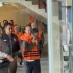 Mengejutkan Wamenaker Immanuel Ebenezer Muncul Pakai Rompi Oranye KPK