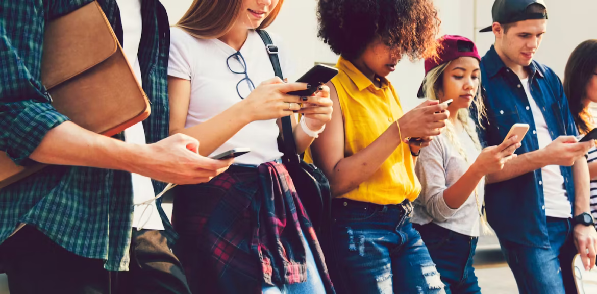 10 Fakta Menarik Tentang Generasi Z di Era Teknologi: Penggerak Inovasi Digital Masa Depan