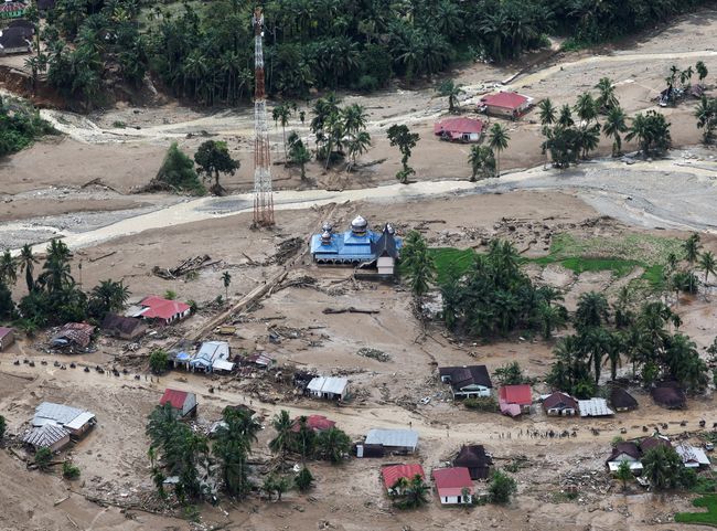 Krisis Banjir Aceh Sumut Sumbar 2025 Jadi Sorotan Nasional